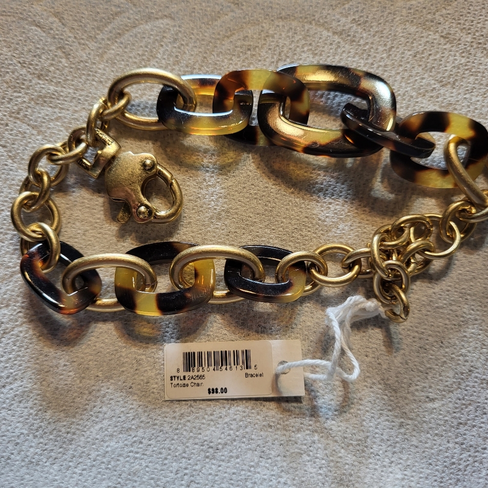 Style 2A2565Fall perfect! new faux tortoise shell women’s bracelet.